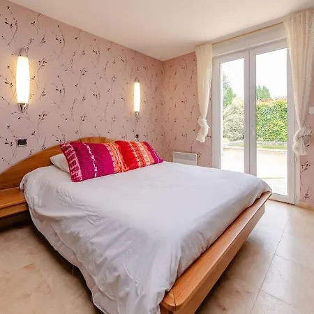 La Maison De Gradille - Piscine Nyaraló