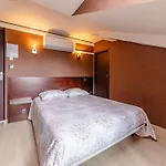 La Maison De Gradille - Piscine Tatil Evi *