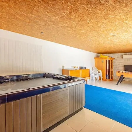 La Maison De Gradille -piscine, & Sauna Tatil Evi *
